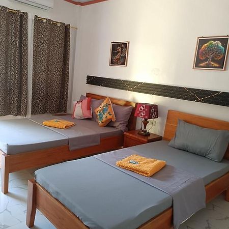 J&J Tourist Inn Bohol Luaran gambar